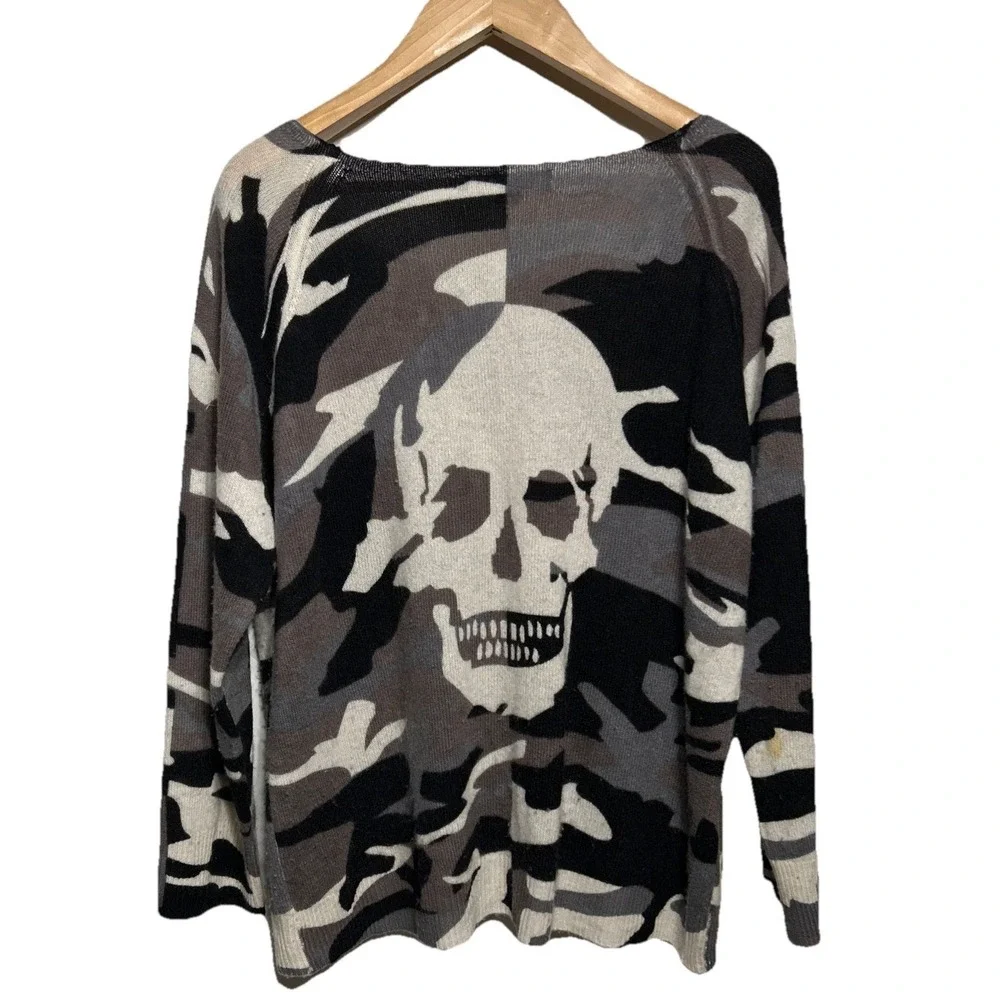 Skull Cashmere Camo Sweater Gray Black Beige‎ Women's Size Medium Grunge